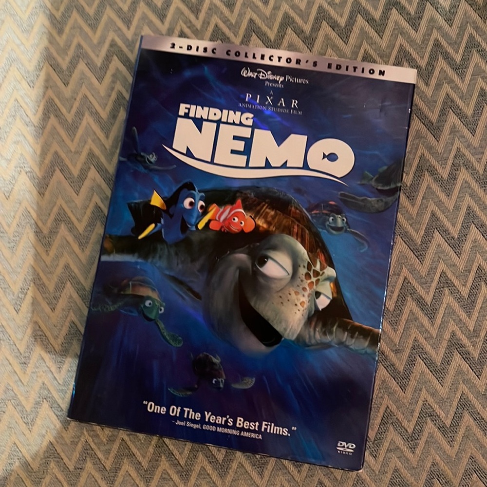 Disney’s Finding Nemo 2-Disc Collector’s Edition